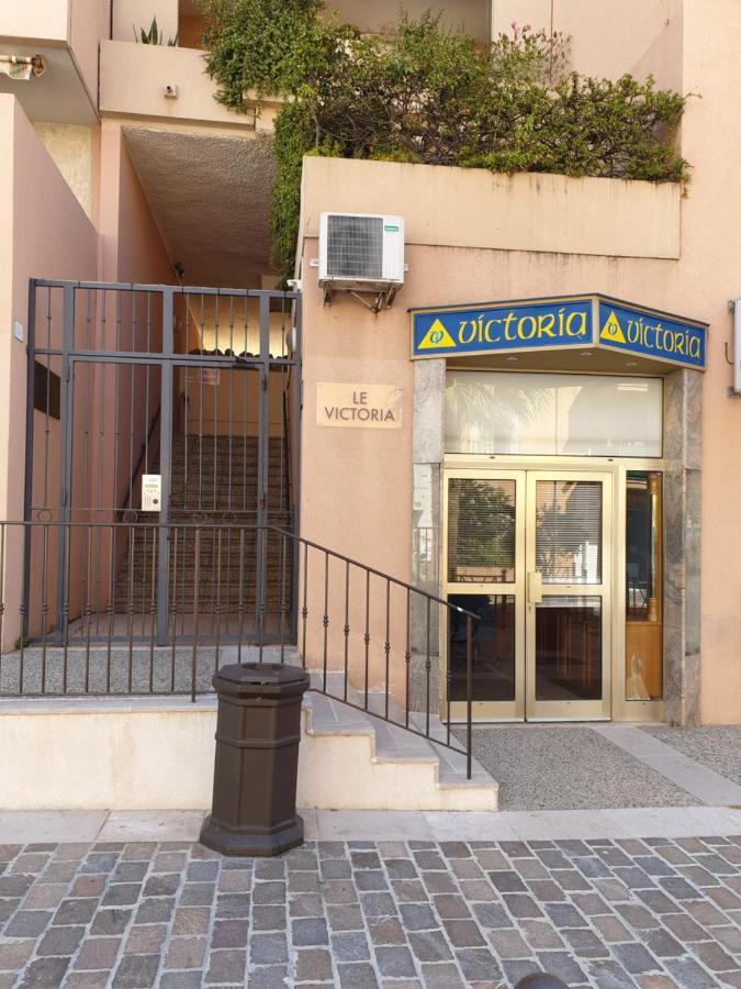 Le Victoria, Centre Ville , Plage Et Parking Gratuit Сент-Максим Экстерьер фото